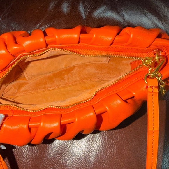 ‼️ NEW Staud Orange Leather Bean Shoulder Bag - Picture 10 of 12